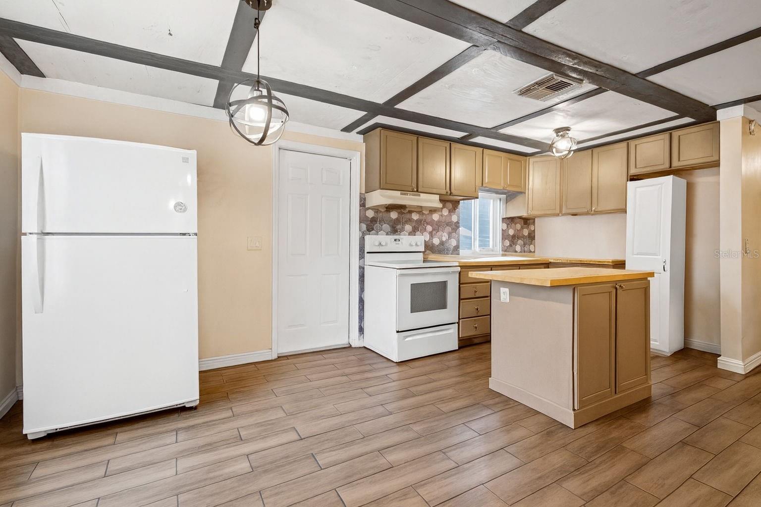 Image 2 of 15 For 2526 26th Street S