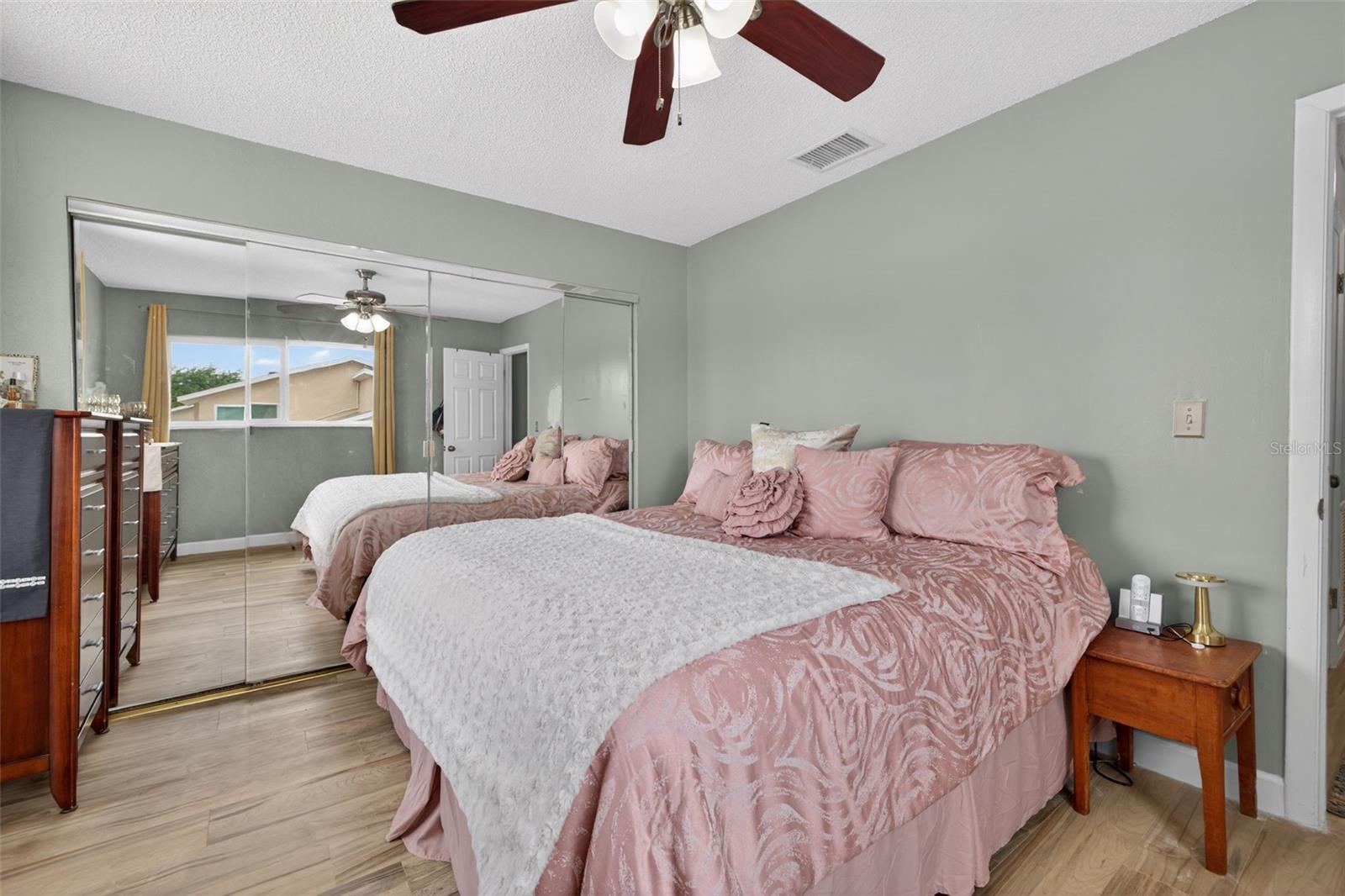 Image 26 of 36 For 6537 Cape Hatteras Way Ne 1