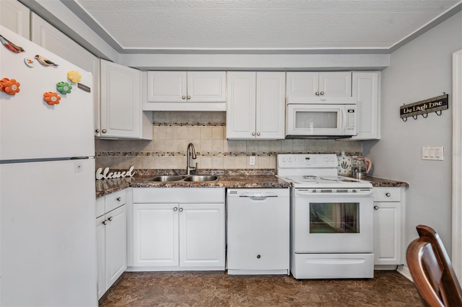 Image 10 of 39 For 7048 El Meyers Street