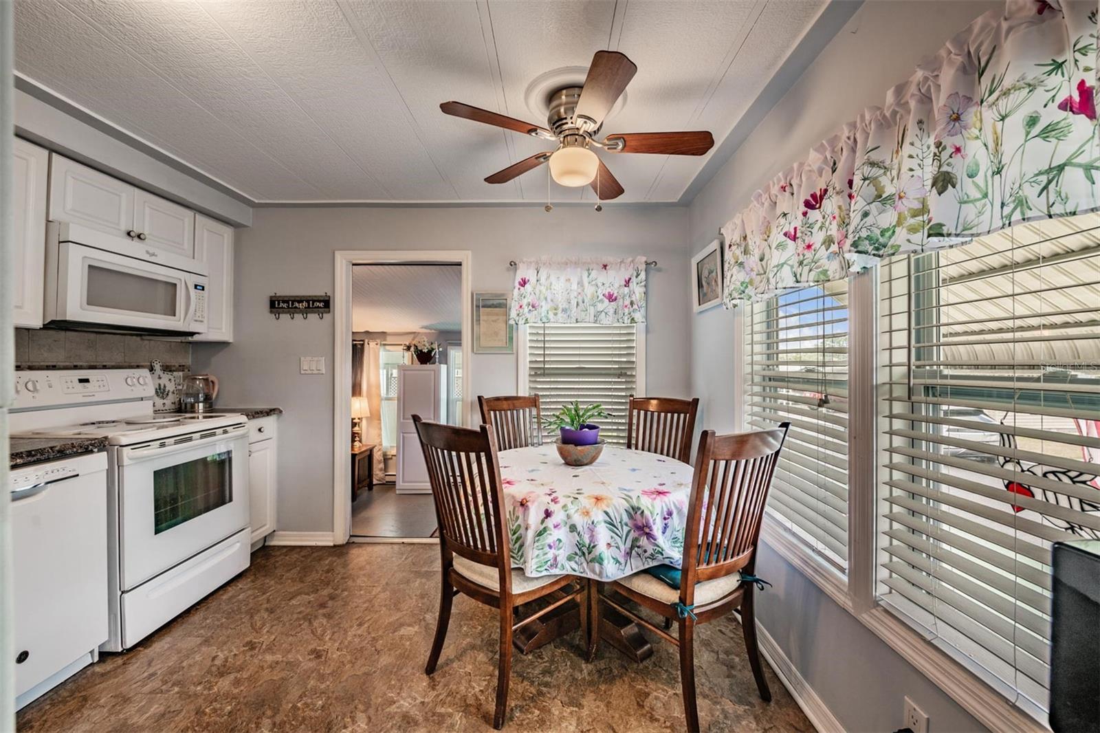 Image 12 of 39 For 7048 El Meyers Street