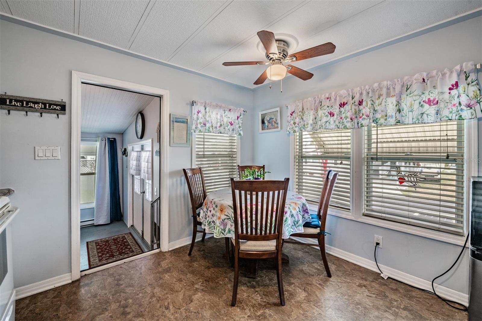 Image 13 of 39 For 7048 El Meyers Street