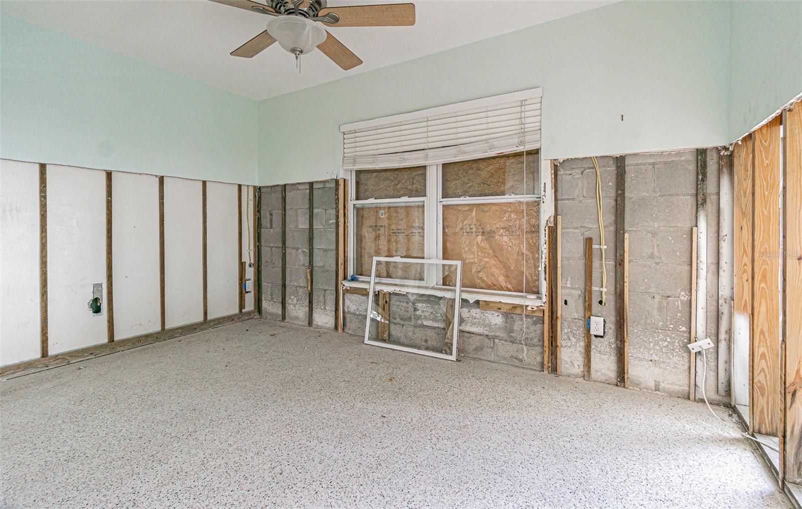 Image 9 of 22 For 16101 4th Street E