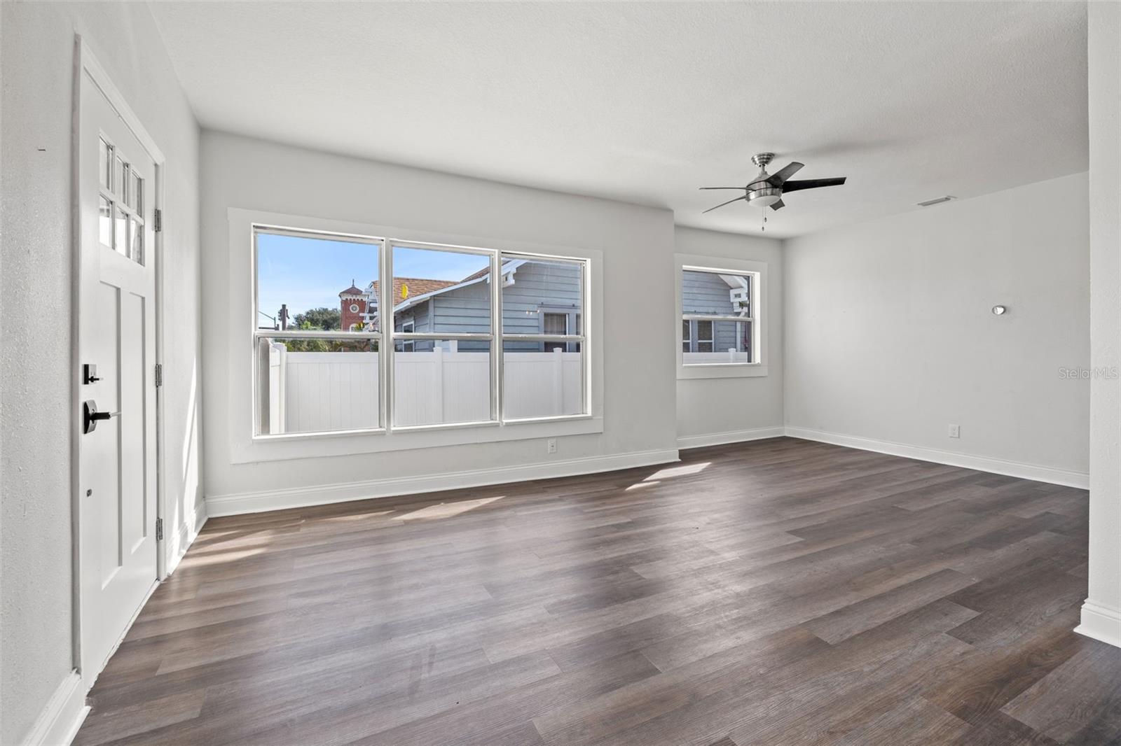 Image 10 of 27 For 2824 5th Avenue N