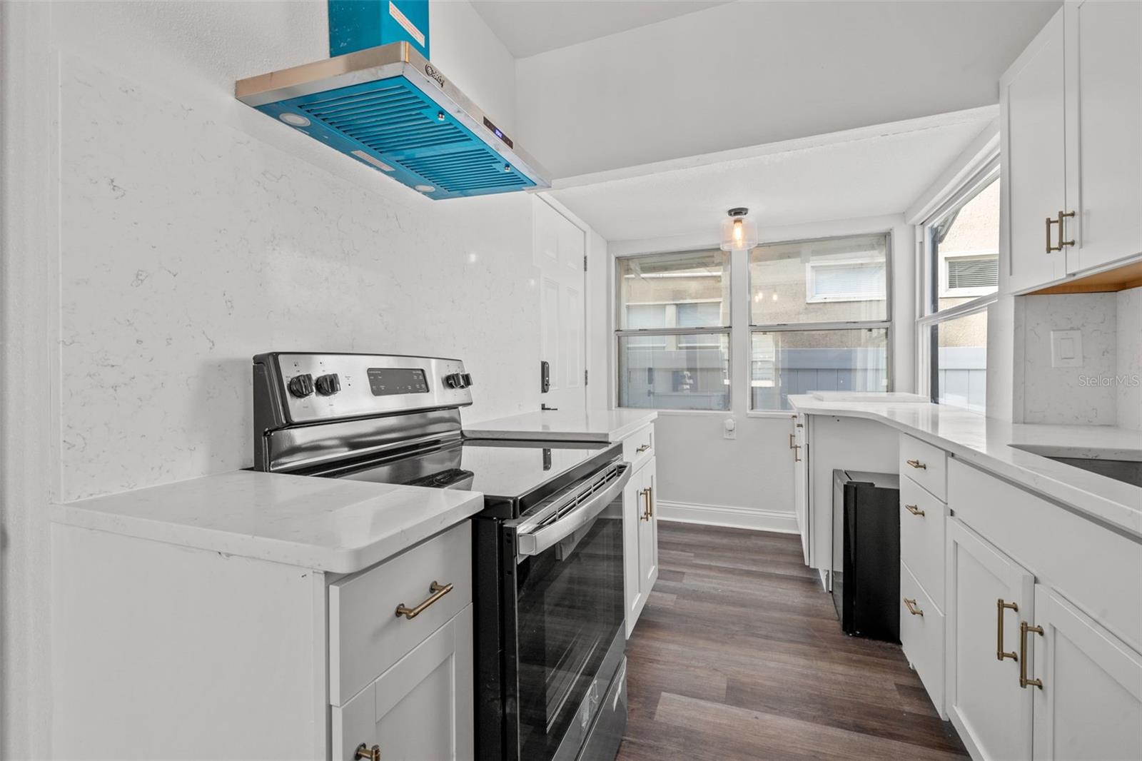 Image 14 of 27 For 2824 5th Avenue N