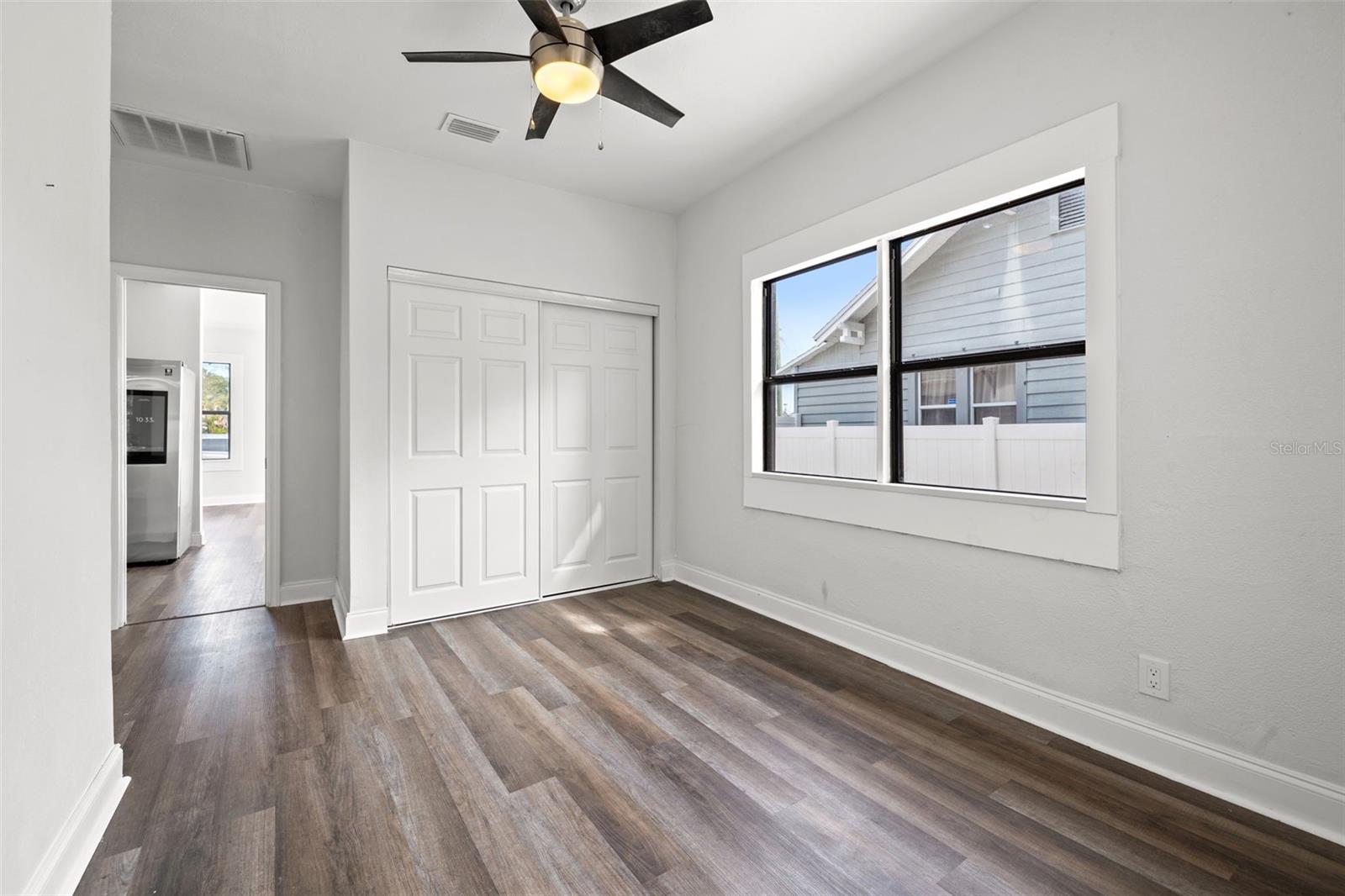 Image 18 of 27 For 2824 5th Avenue N