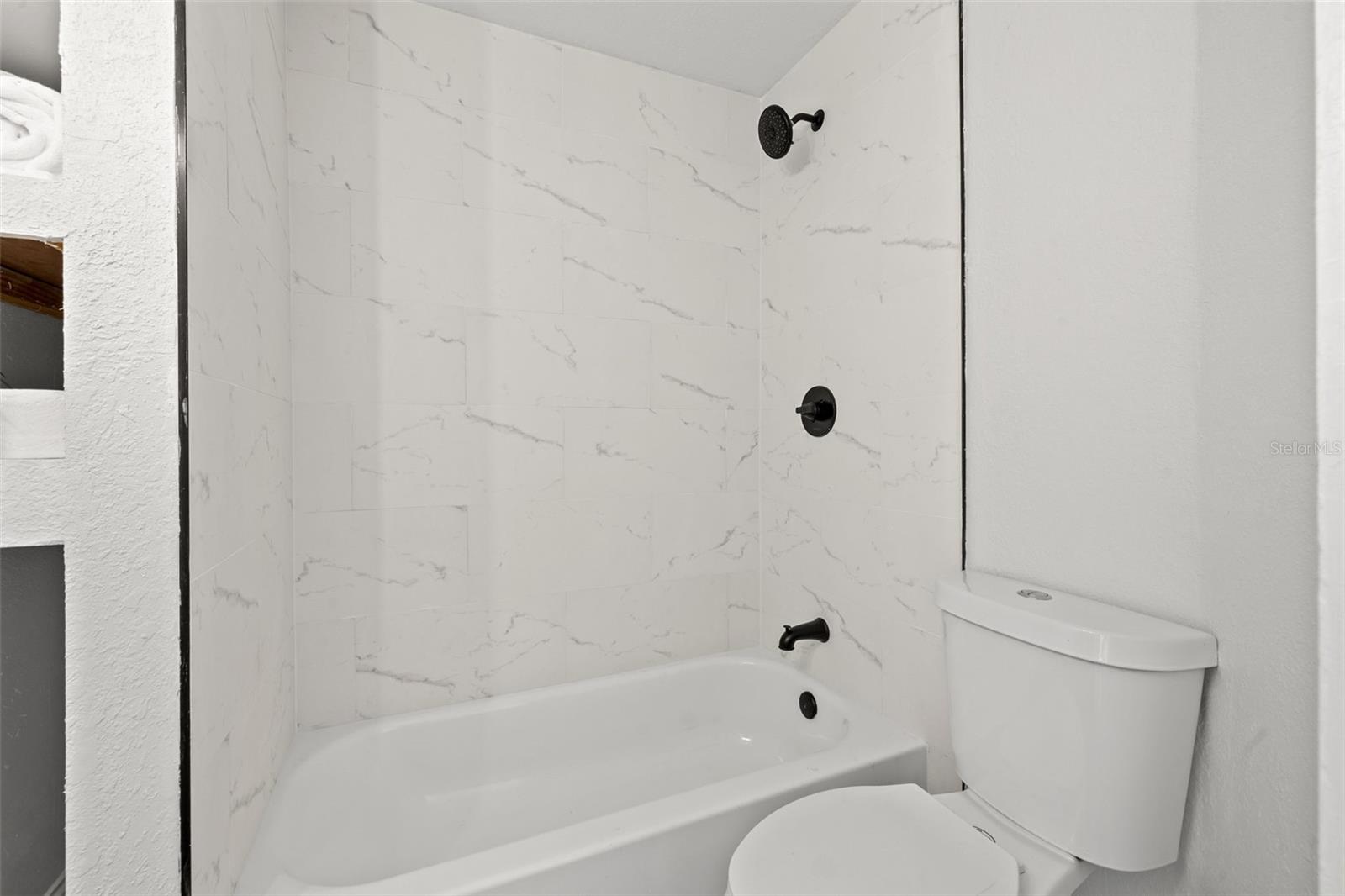 Image 21 of 27 For 2824 5th Avenue N