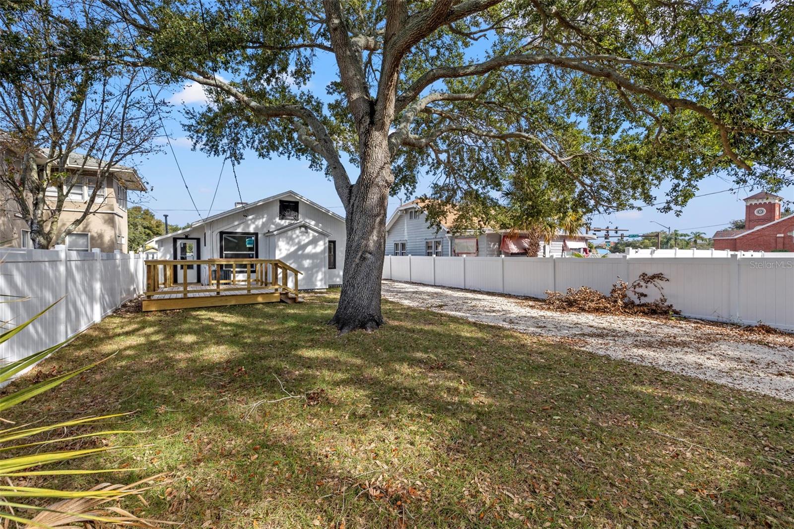 Image 25 of 27 For 2824 5th Avenue N