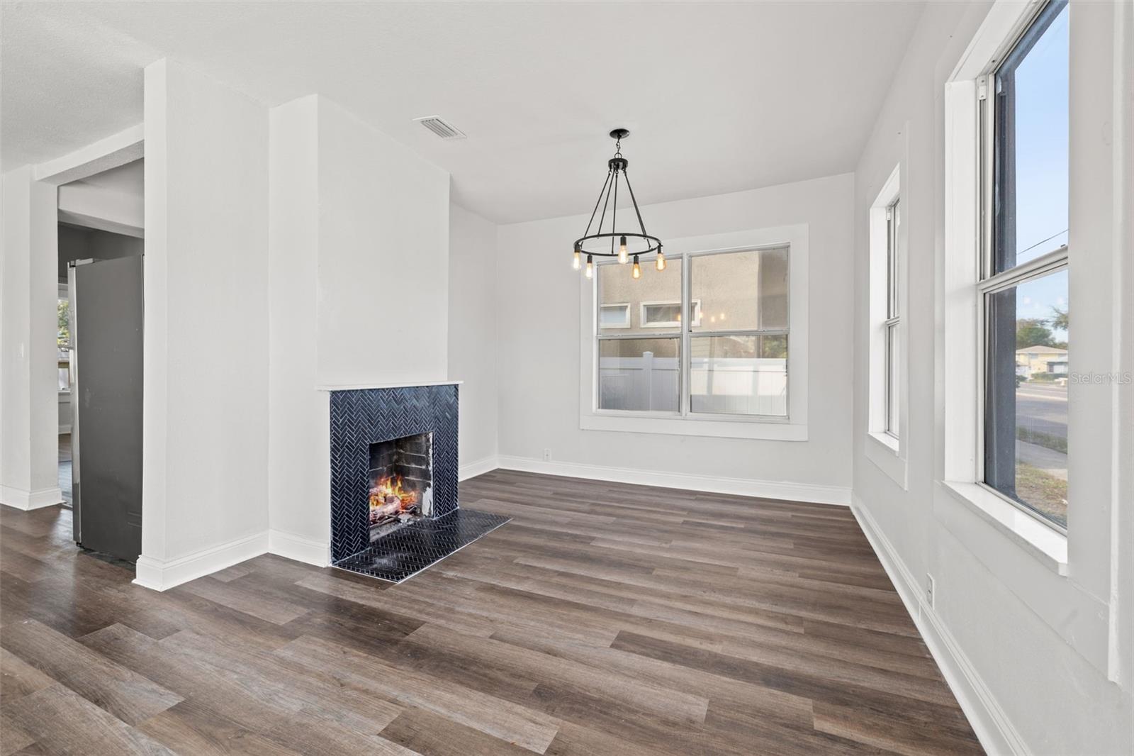 Image 5 of 27 For 2824 5th Avenue N