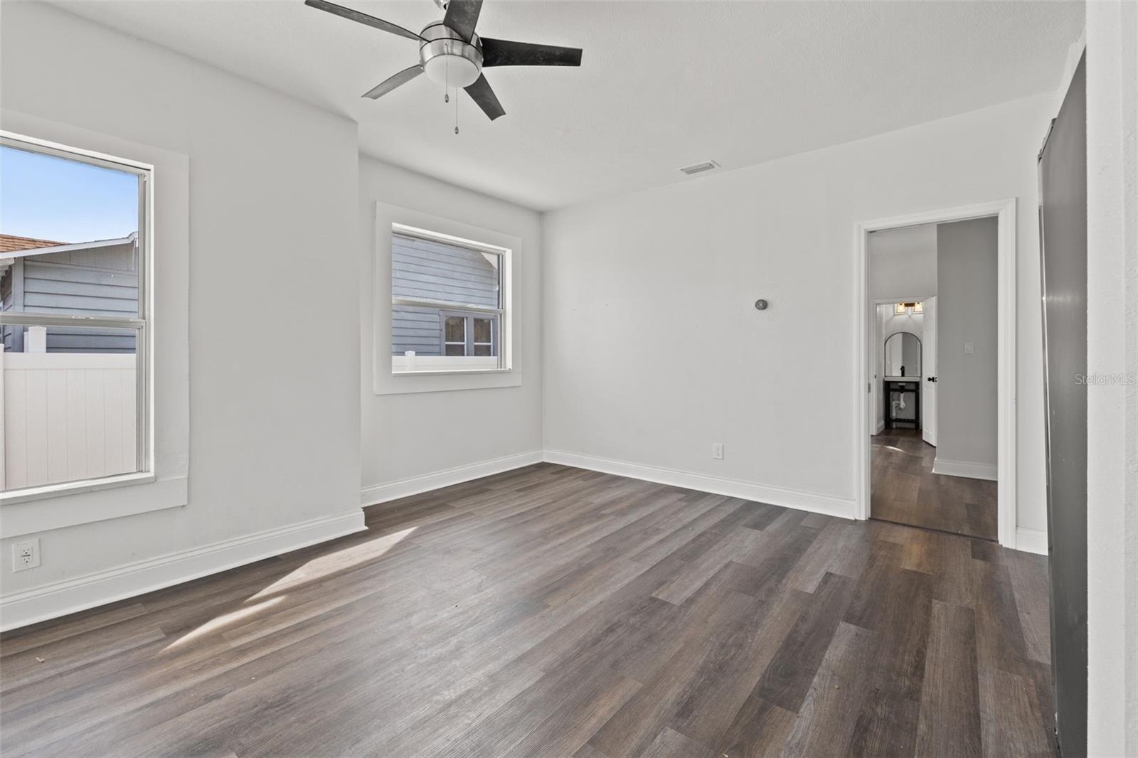 Image 8 of 27 For 2824 5th Avenue N