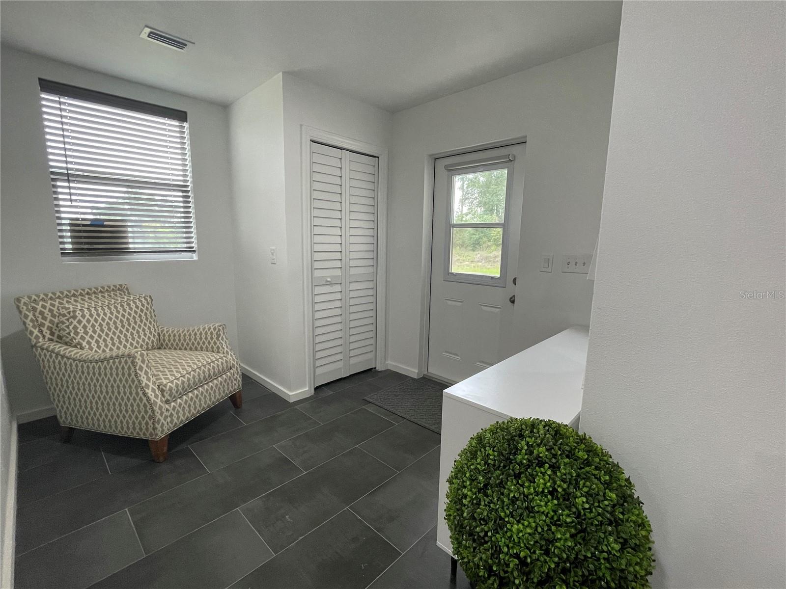 Image 10 of 36 For 33740 Larkin Rd
