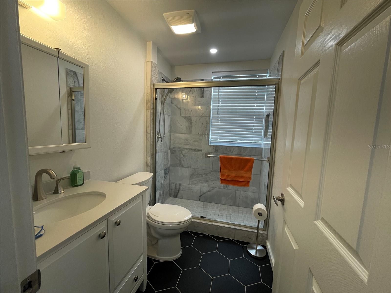 Image 22 of 36 For 33740 Larkin Rd