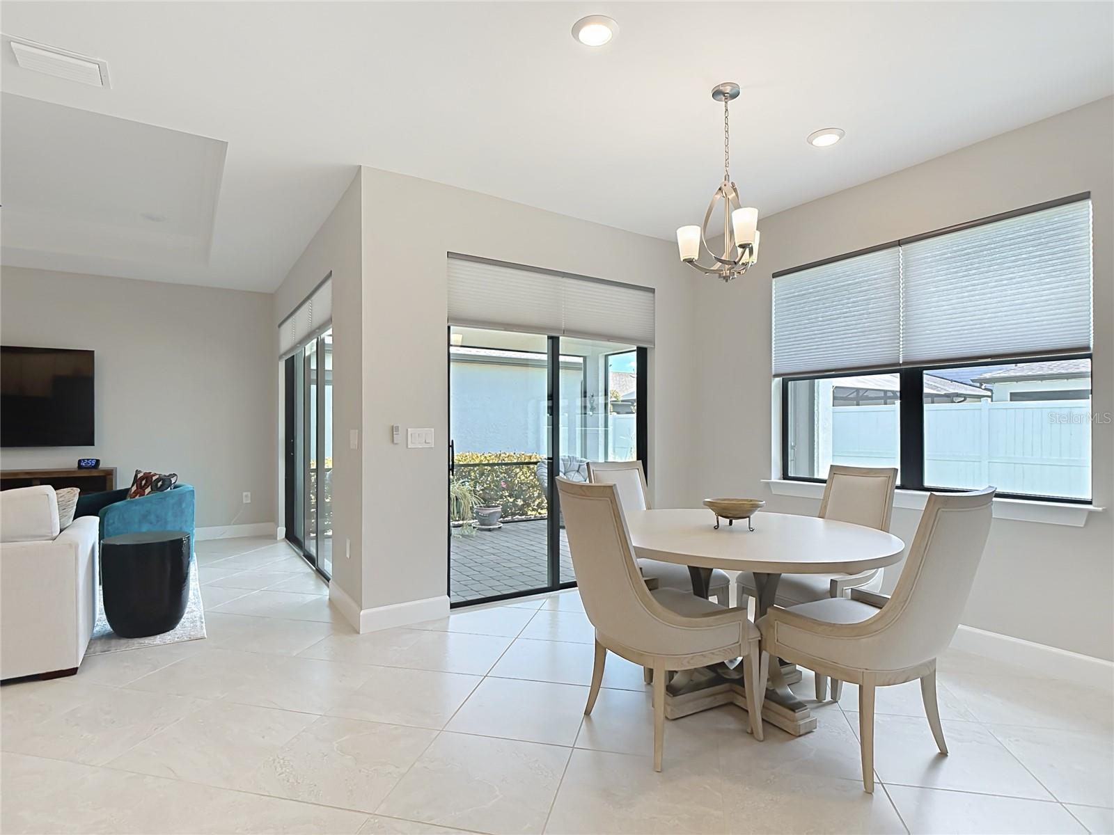 Image 12 of 44 For 2462 Gabel Oak Drive