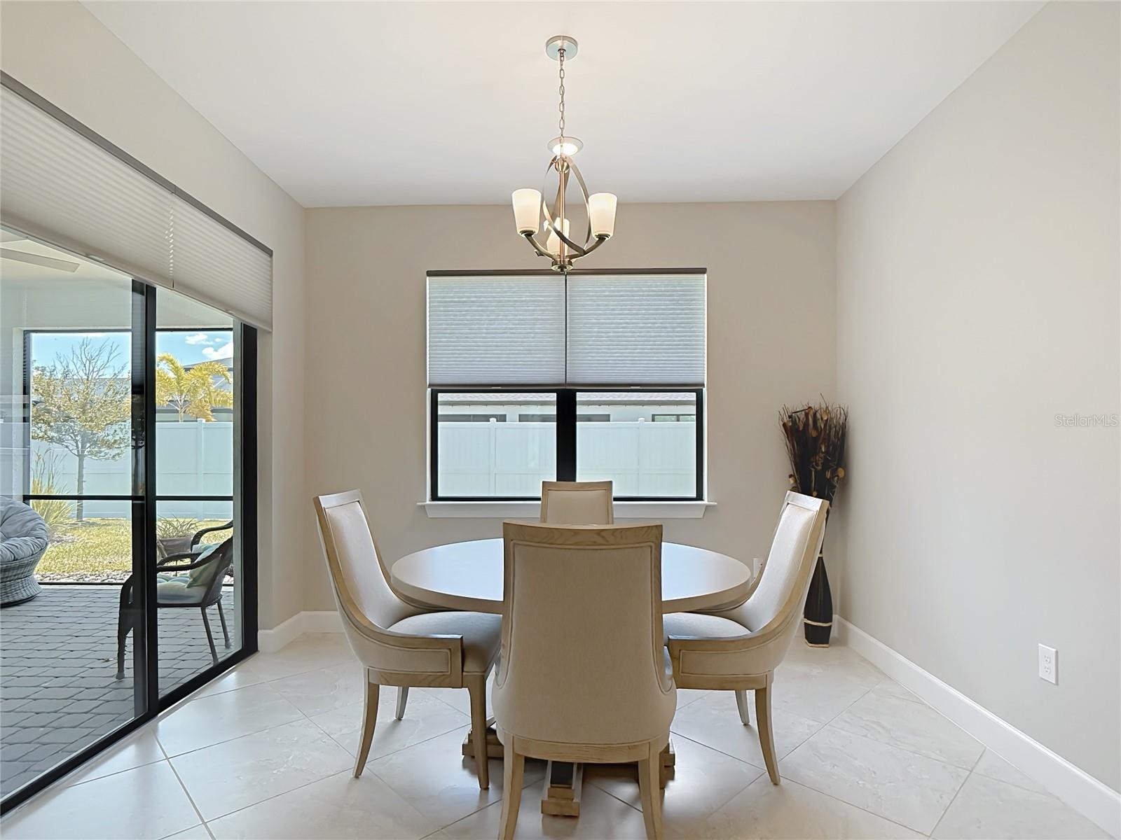 Image 13 of 44 For 2462 Gabel Oak Drive