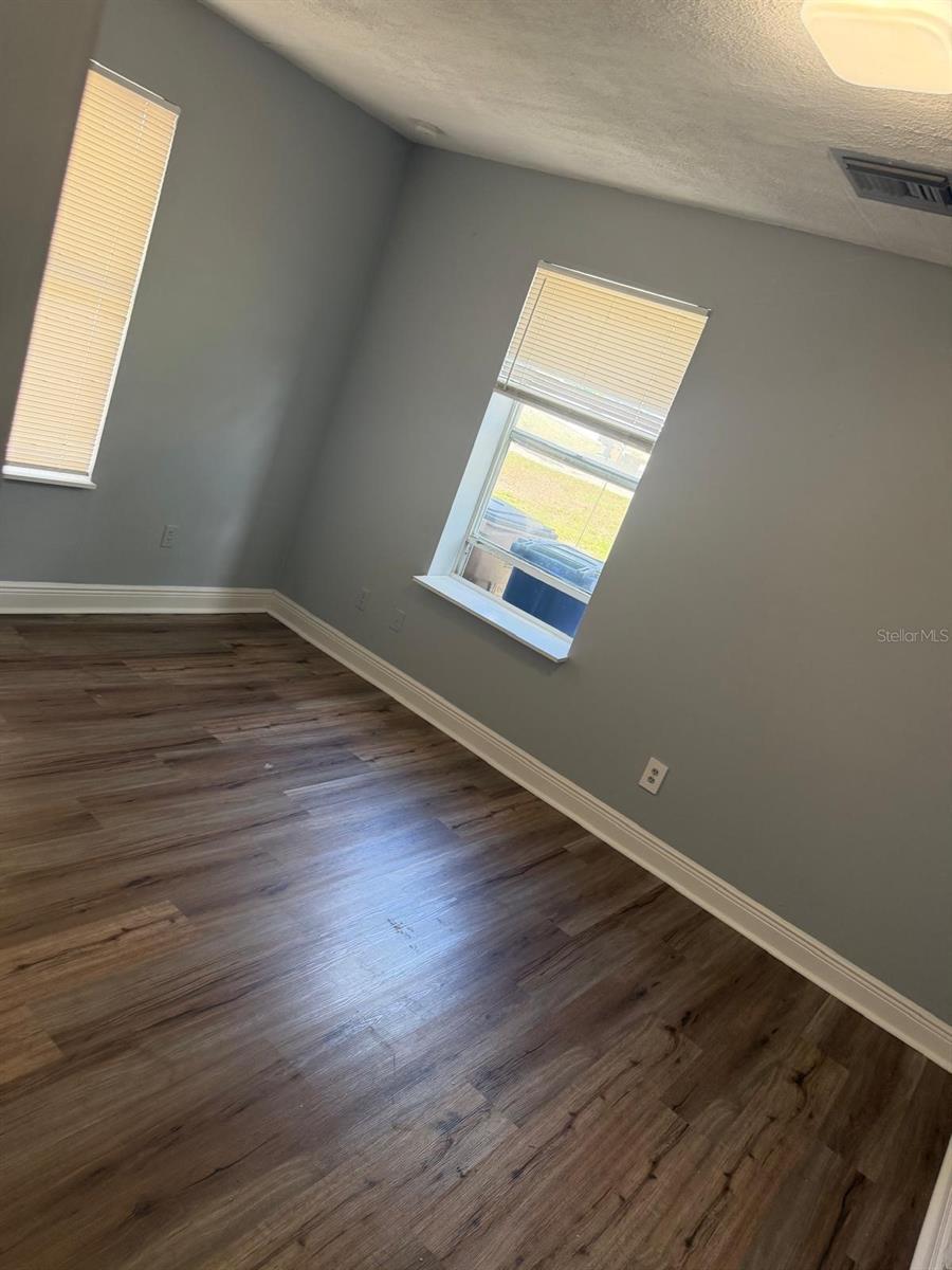 Image 3 of 8 For 3809 5th Street W