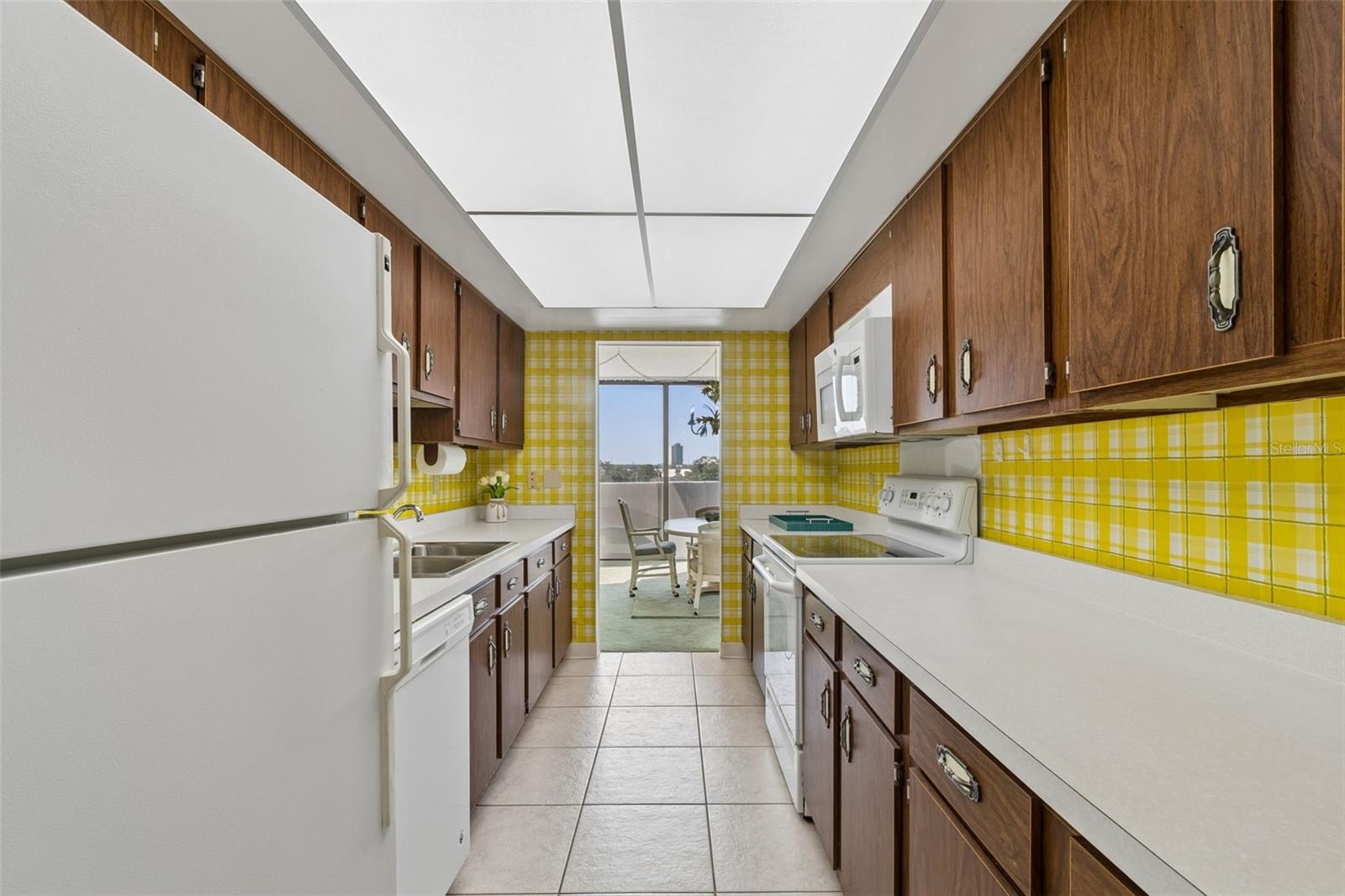 Image 22 of 54 For 80 Rogers Street 6c