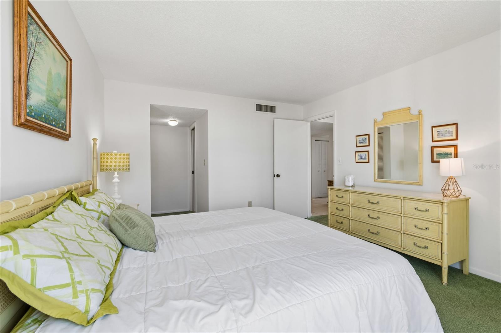Image 26 of 54 For 80 Rogers Street 6c