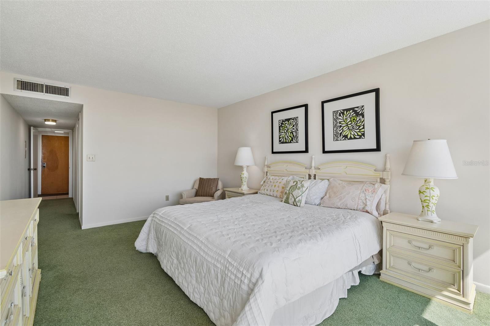 Image 33 of 54 For 80 Rogers Street 6c