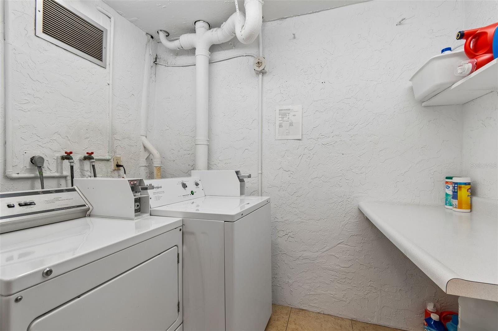 Image 35 of 54 For 80 Rogers Street 6c
