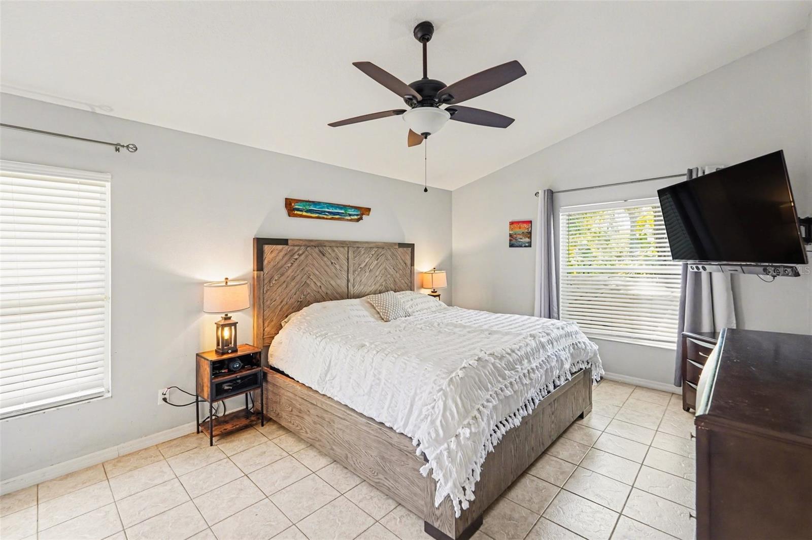 Image 10 of 29 For 12324 Glenfield Avenue
