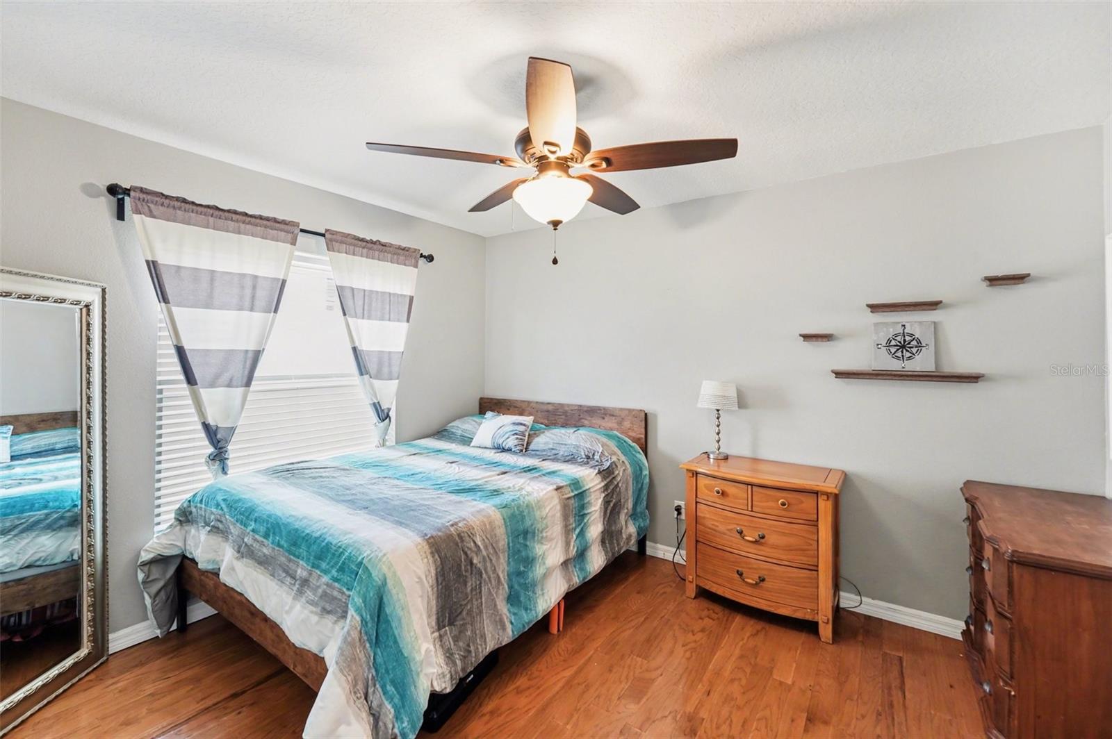 Image 13 of 29 For 12324 Glenfield Avenue