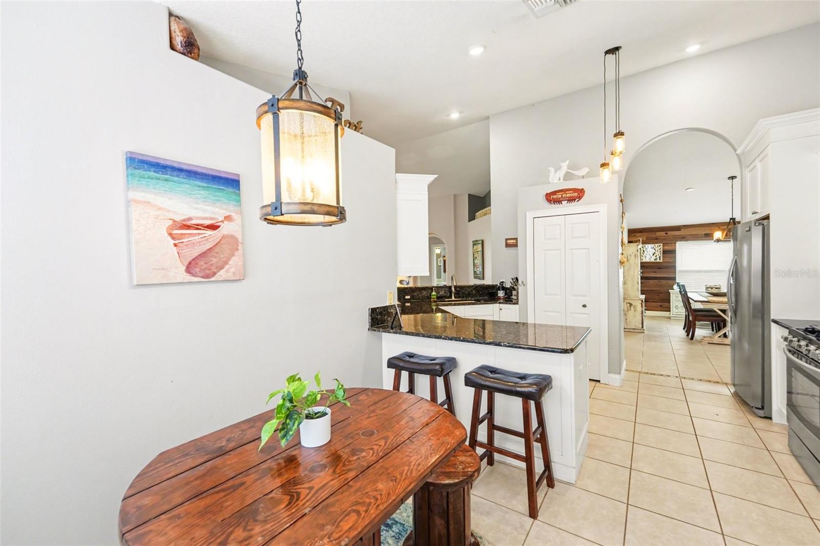 Image 7 of 29 For 12324 Glenfield Avenue