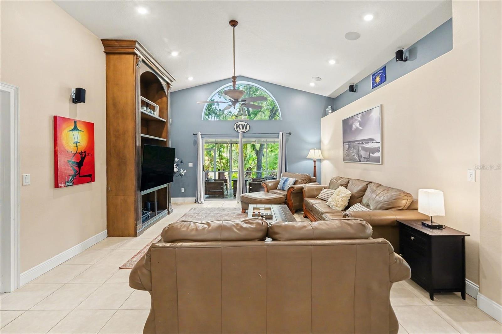 Image 8 of 29 For 12324 Glenfield Avenue