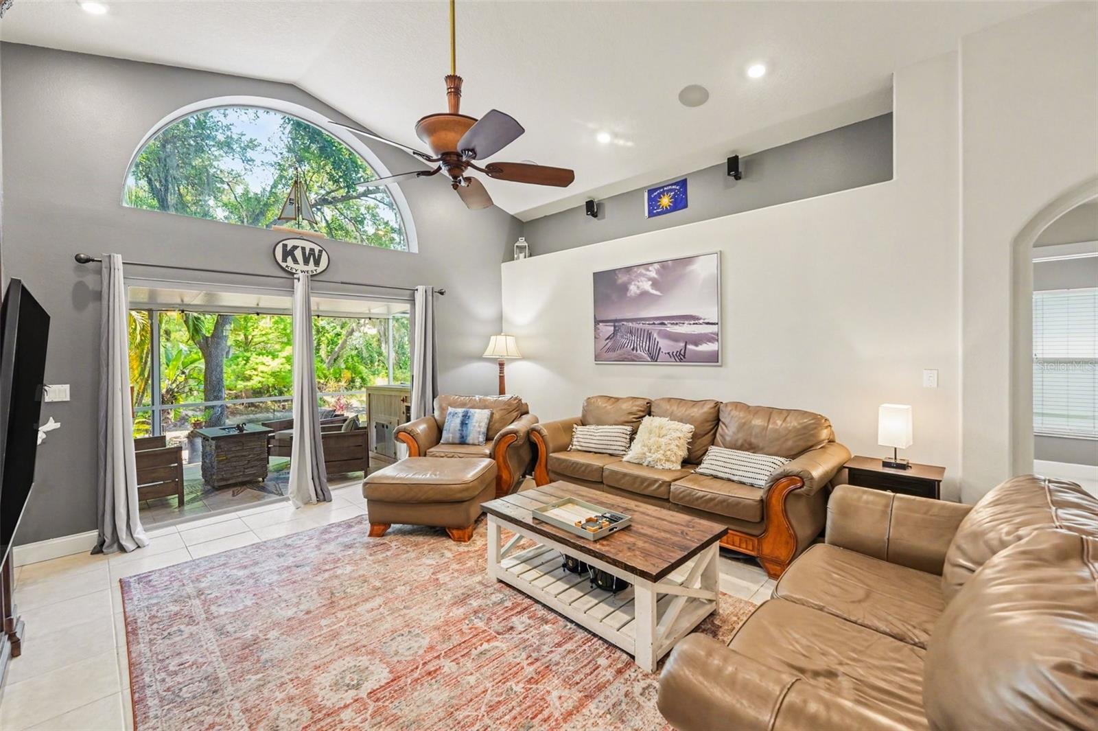 Image 9 of 29 For 12324 Glenfield Avenue