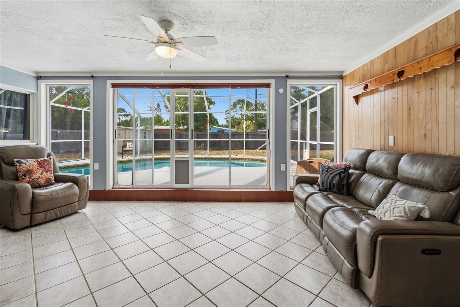 Image 13 of 45 For 4333 71st Avenue N