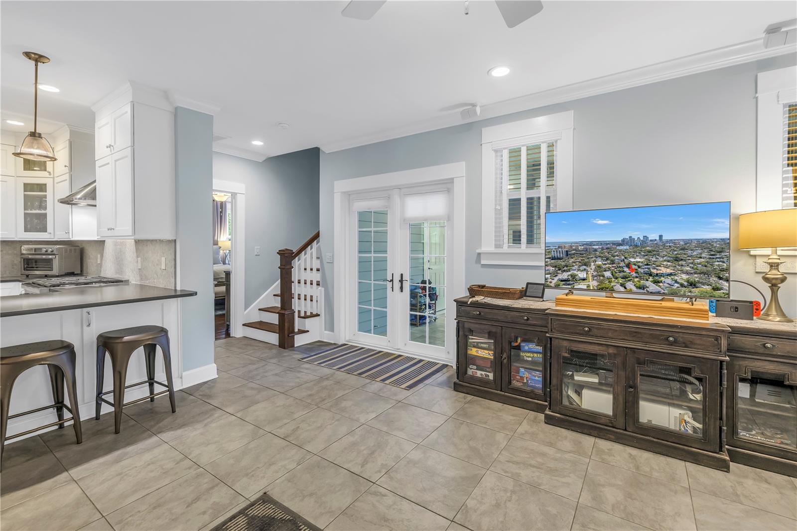 Image 16 of 56 For 436 12th Avenue Ne