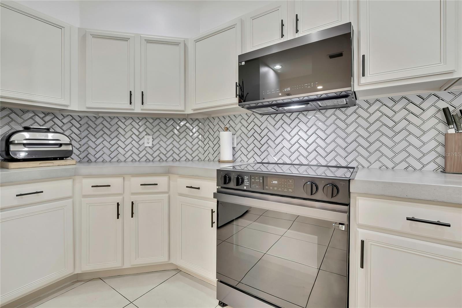 Image 11 of 54 For 14105 Marlberry Way