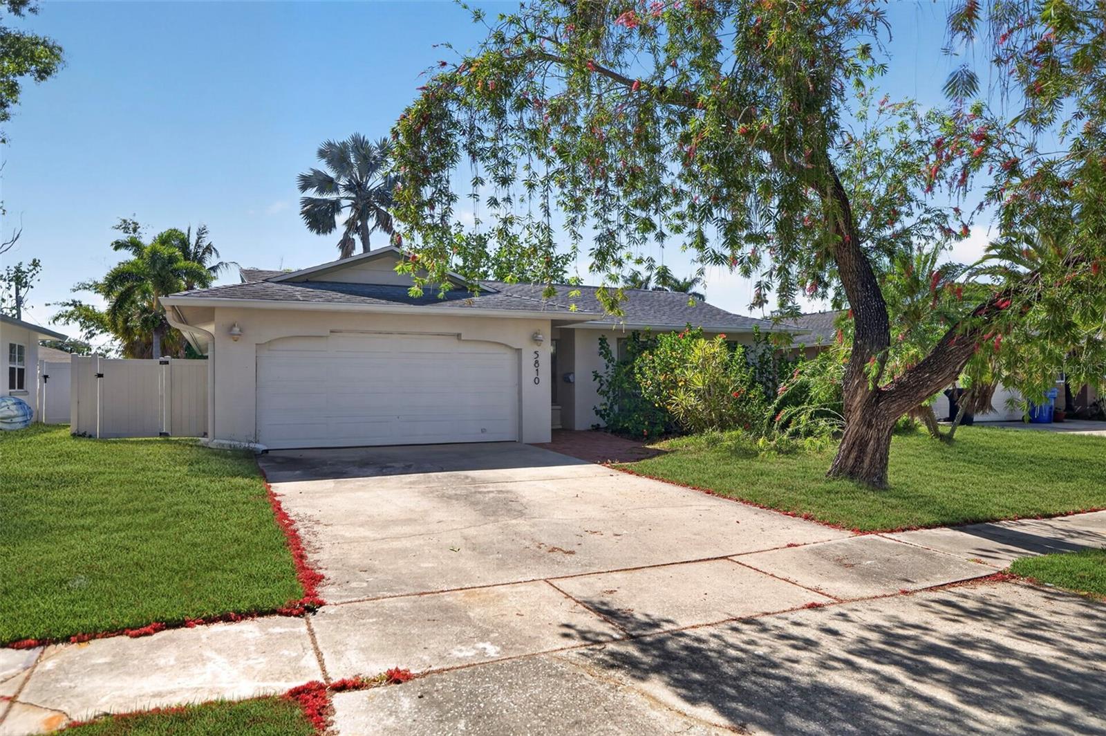 Details for 5810 Venetian Boulevard Ne, ST PETERSBURG, FL 33703