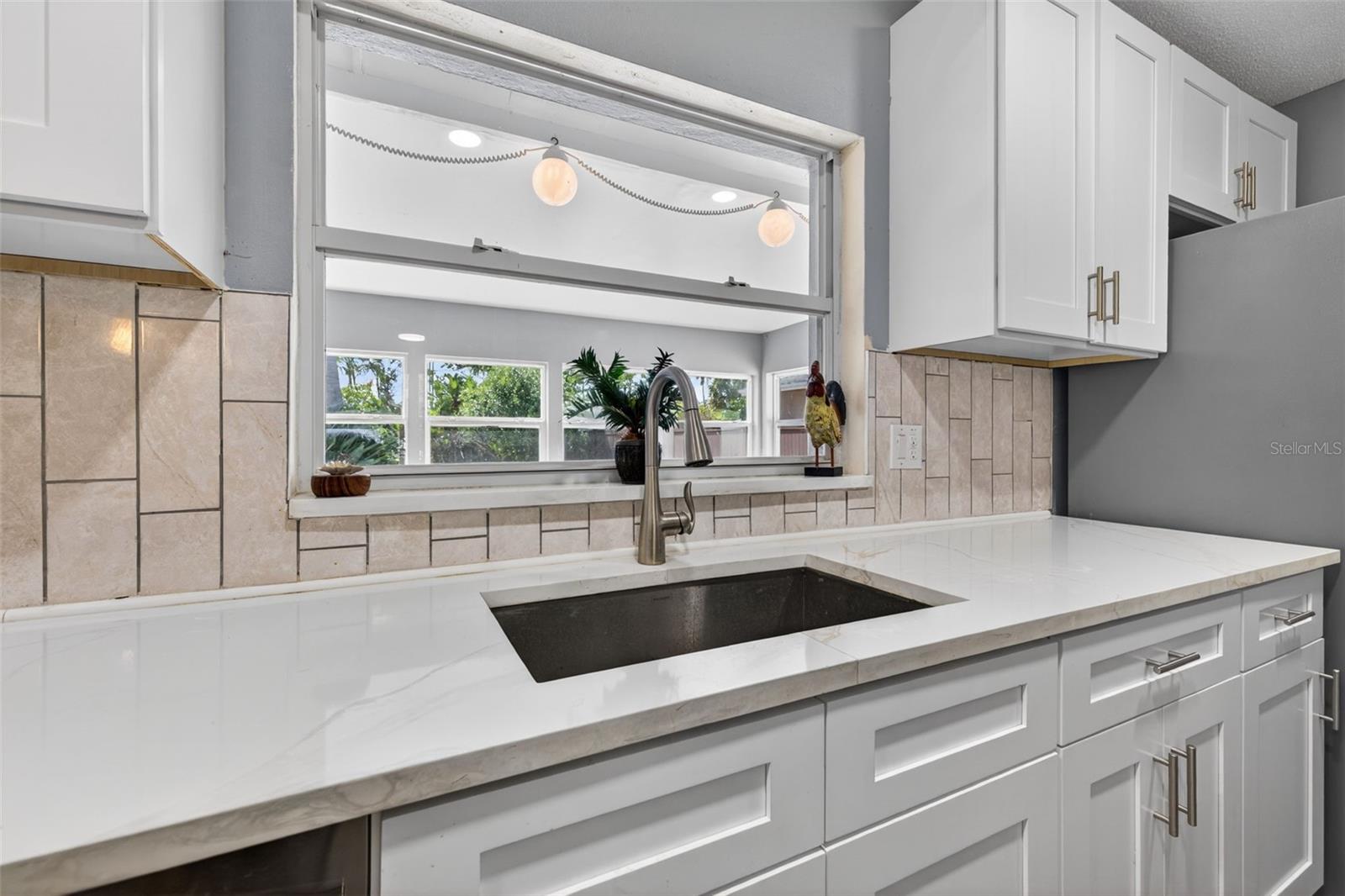 Image 10 of 28 For 5810 Venetian Boulevard Ne