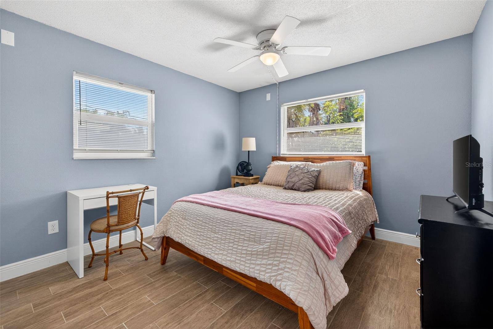 Image 16 of 28 For 5810 Venetian Boulevard Ne