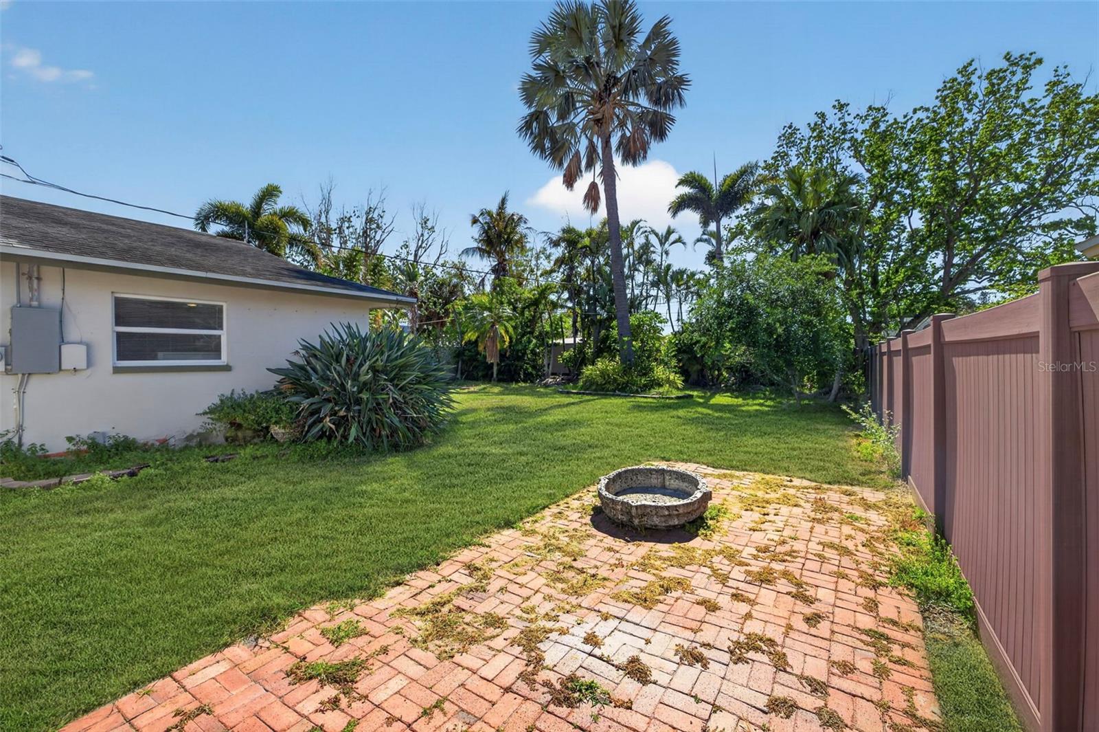 Image 22 of 28 For 5810 Venetian Boulevard Ne