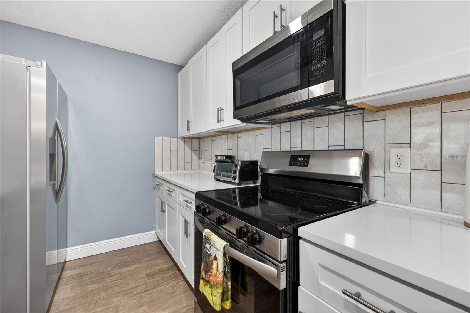 Image 6 of 28 For 5810 Venetian Boulevard Ne