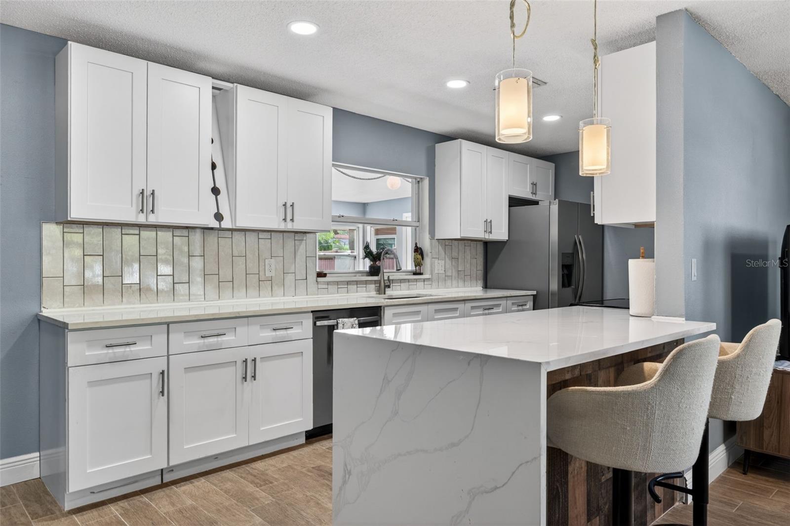 Image 9 of 28 For 5810 Venetian Boulevard Ne