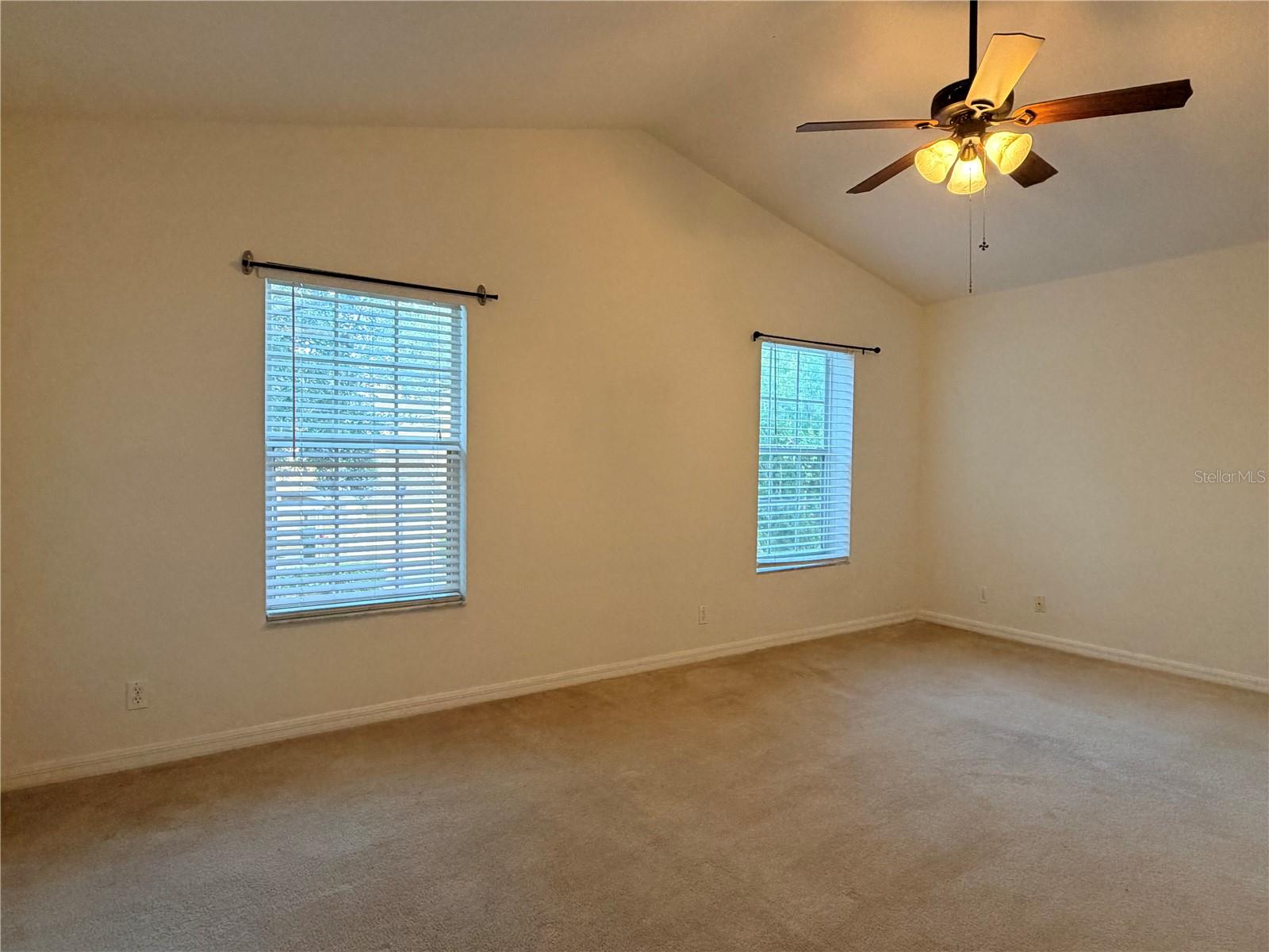 Image 38 of 47 For 4212 Bismarck Palm Drive