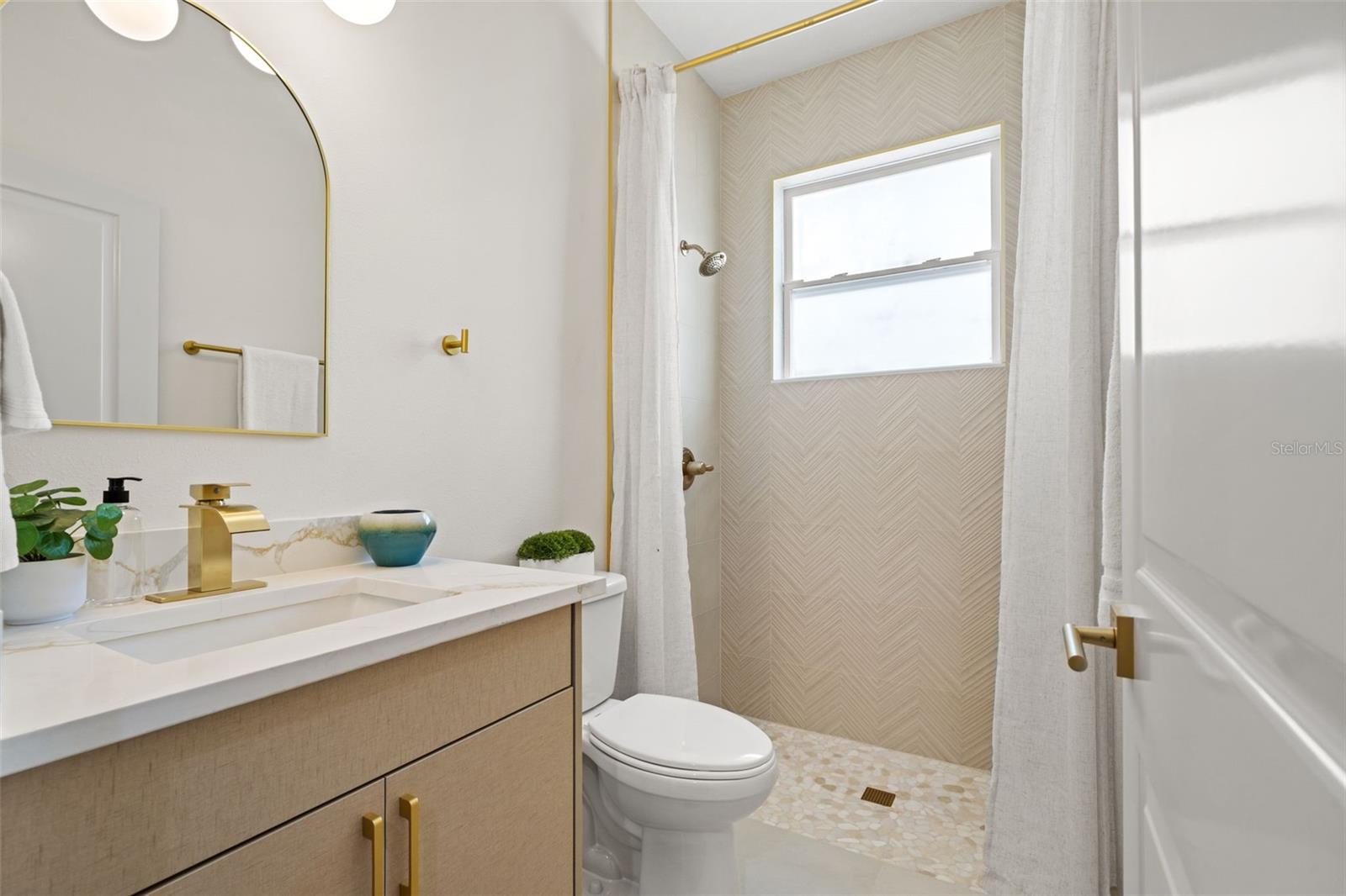 Image 35 of 46 For 7603 Pennsylvania Drive
