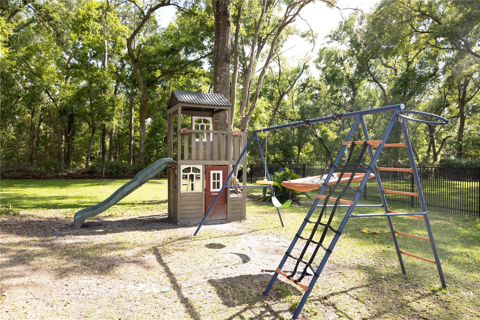 Image 36 of 36 For 1511 Mccrea Drive