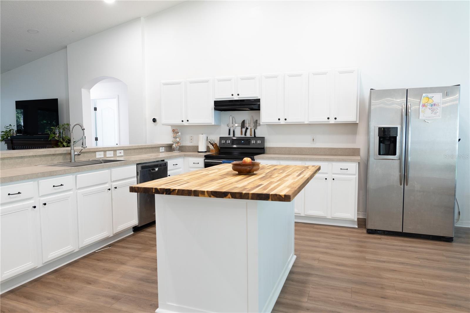 Image 9 of 36 For 1511 Mccrea Drive