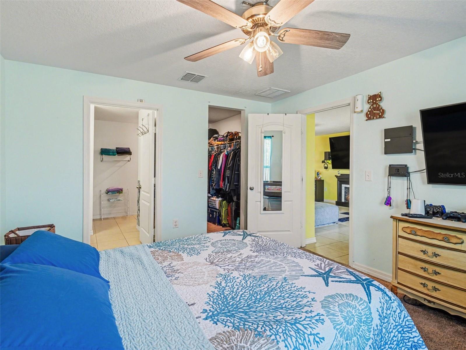 Image 12 of 31 For 820 Chatham Walk Drive