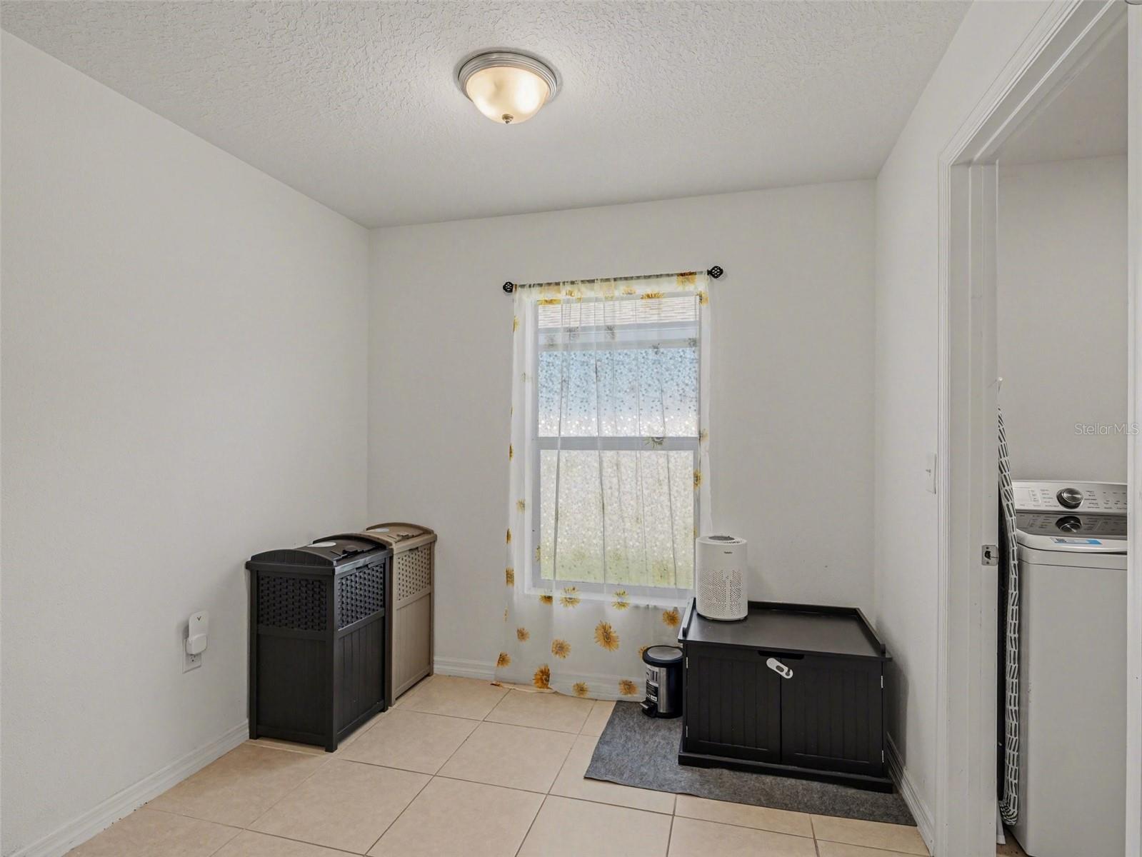 Image 19 of 31 For 820 Chatham Walk Drive