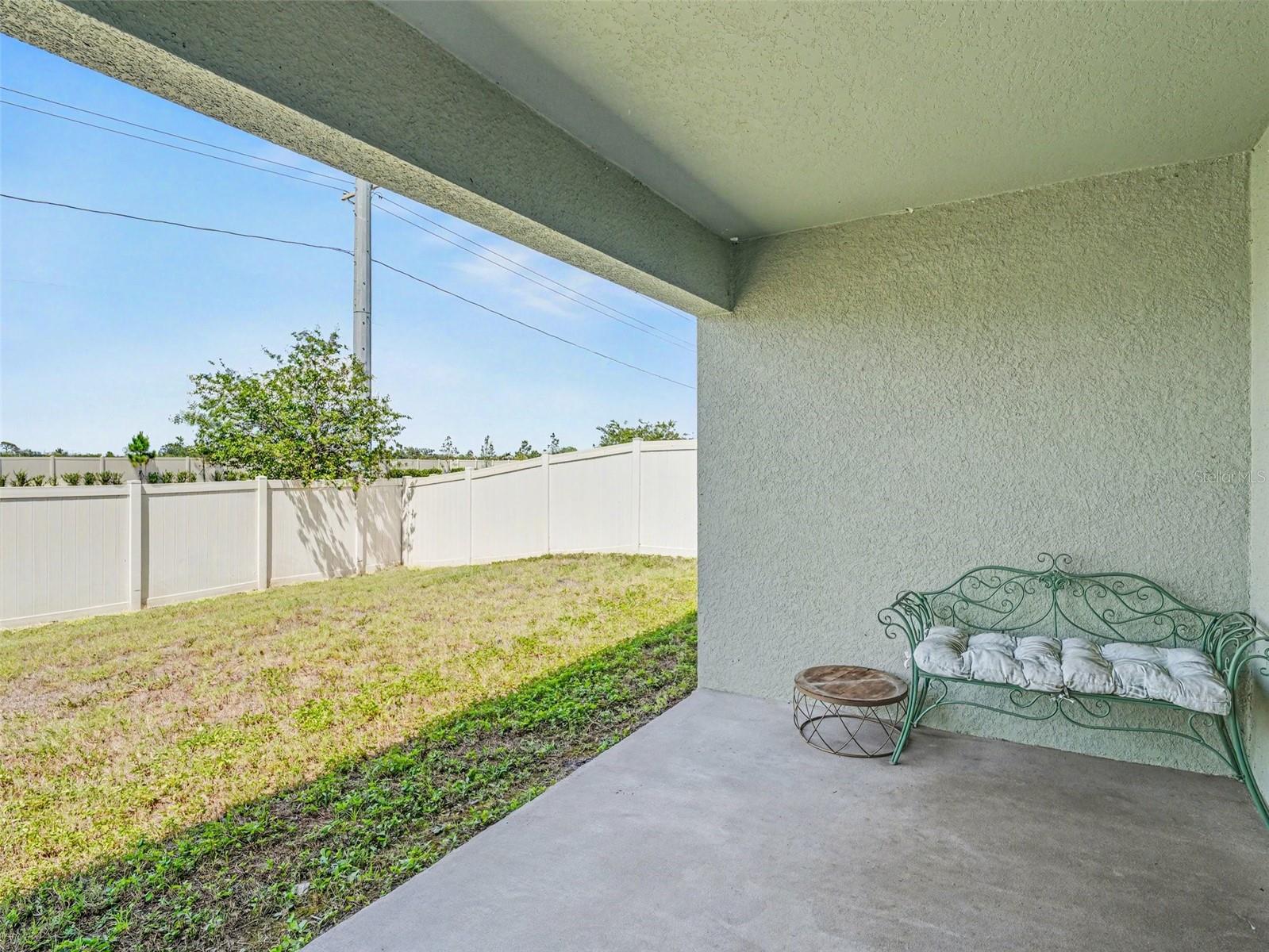 Image 21 of 31 For 820 Chatham Walk Drive