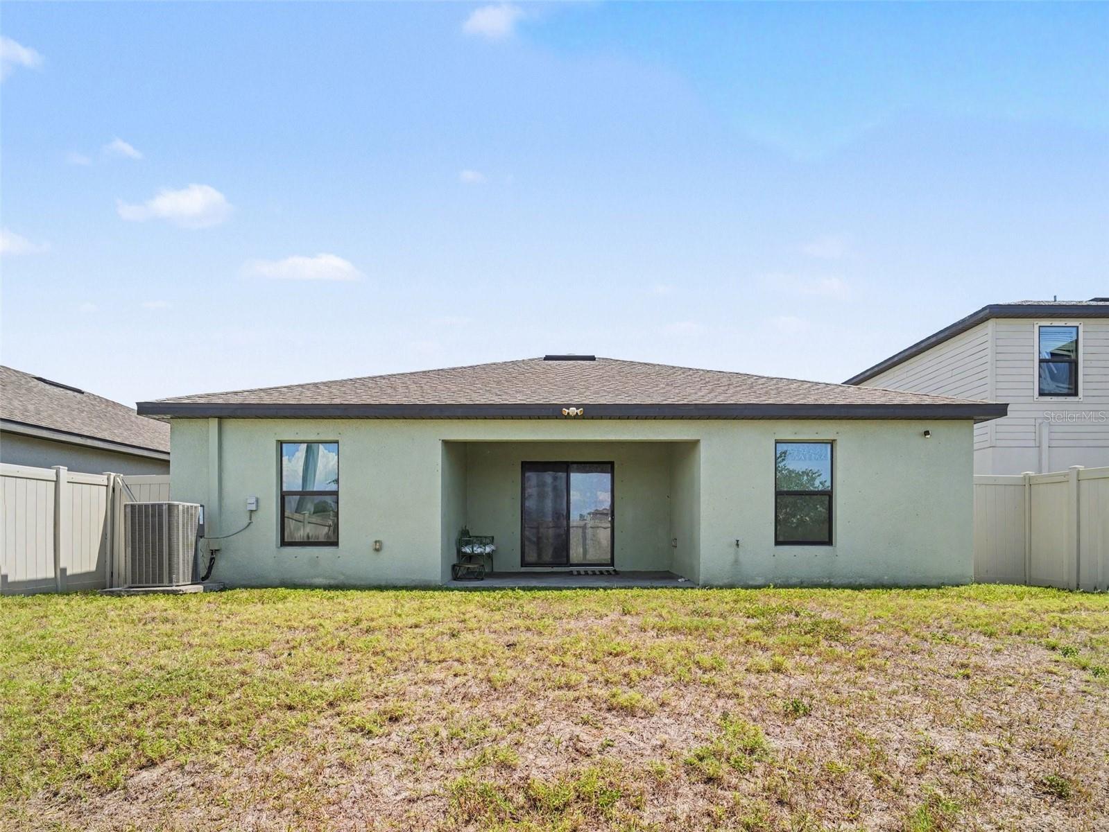 Image 22 of 31 For 820 Chatham Walk Drive