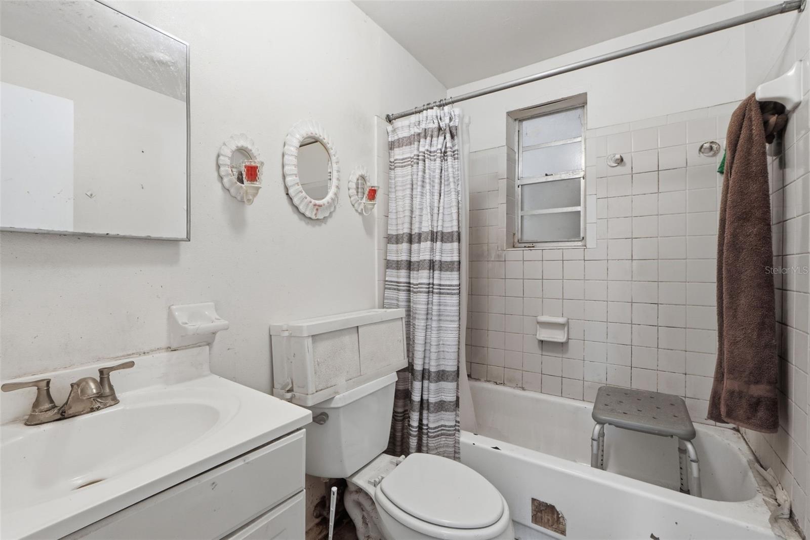 Image 12 of 25 For 1301 Wilder Avenue