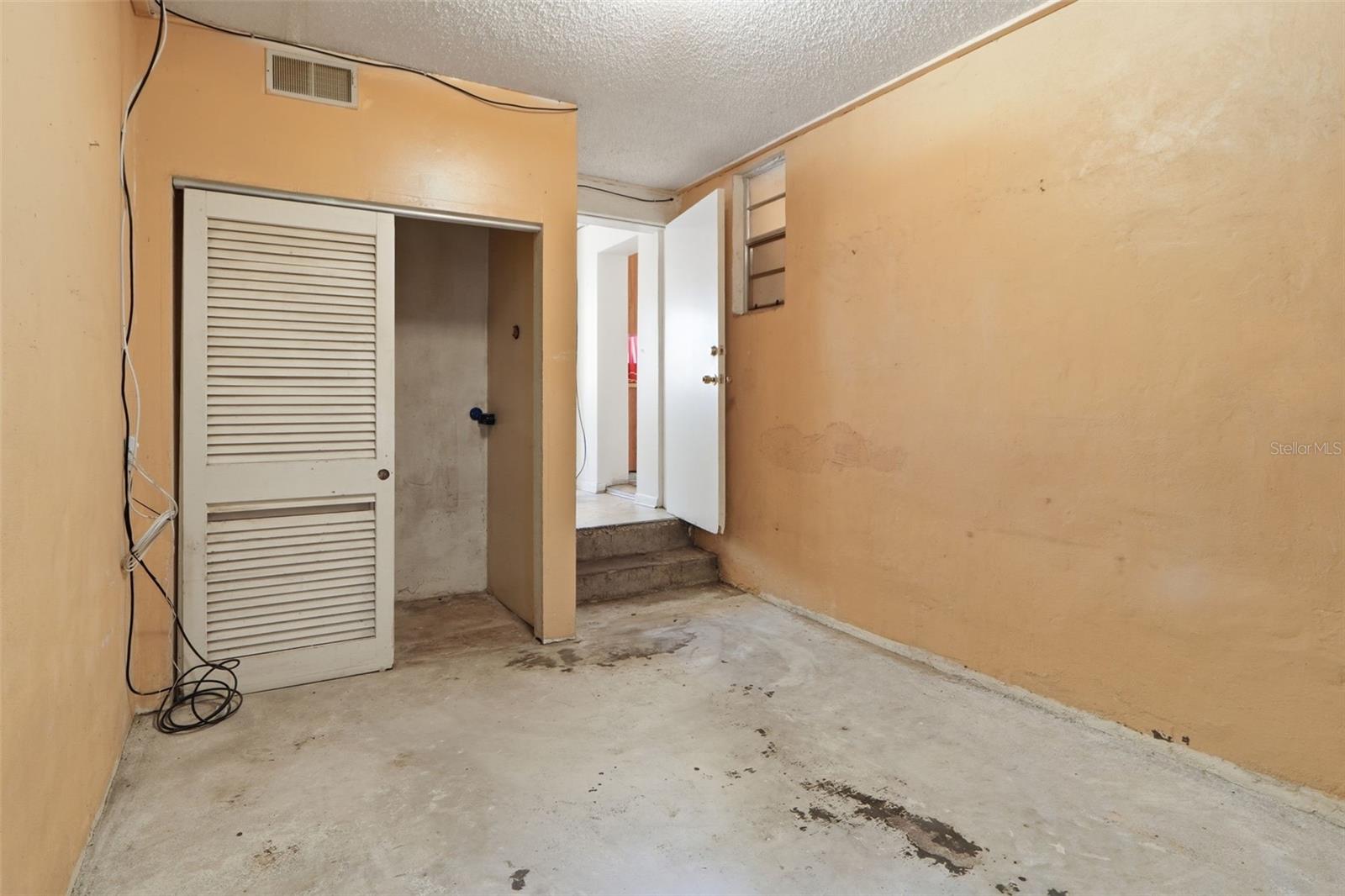 Image 18 of 25 For 1301 Wilder Avenue