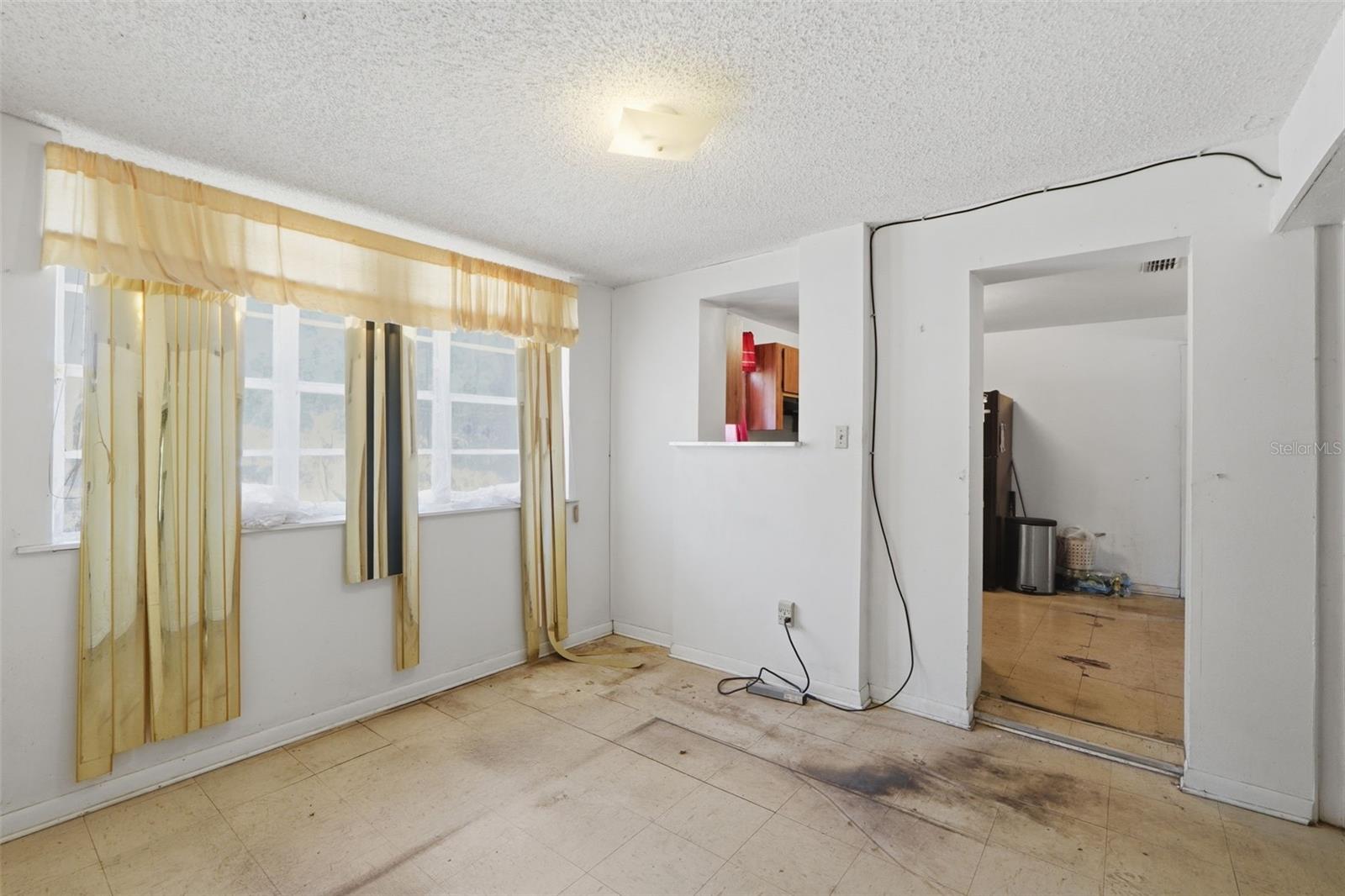 Image 6 of 25 For 1301 Wilder Avenue