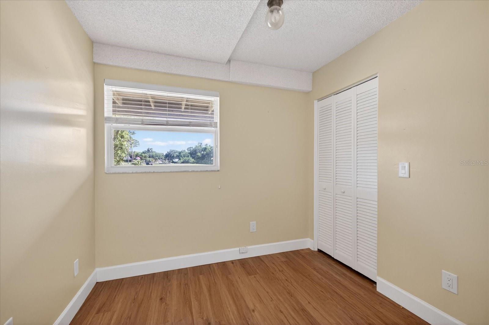 Image 15 of 49 For 1005 Beaver Drive