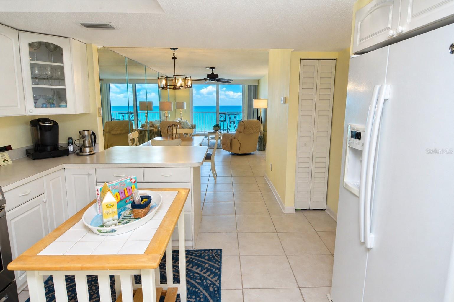 Image 12 of 75 For 18650 Gulf Boulevard 305