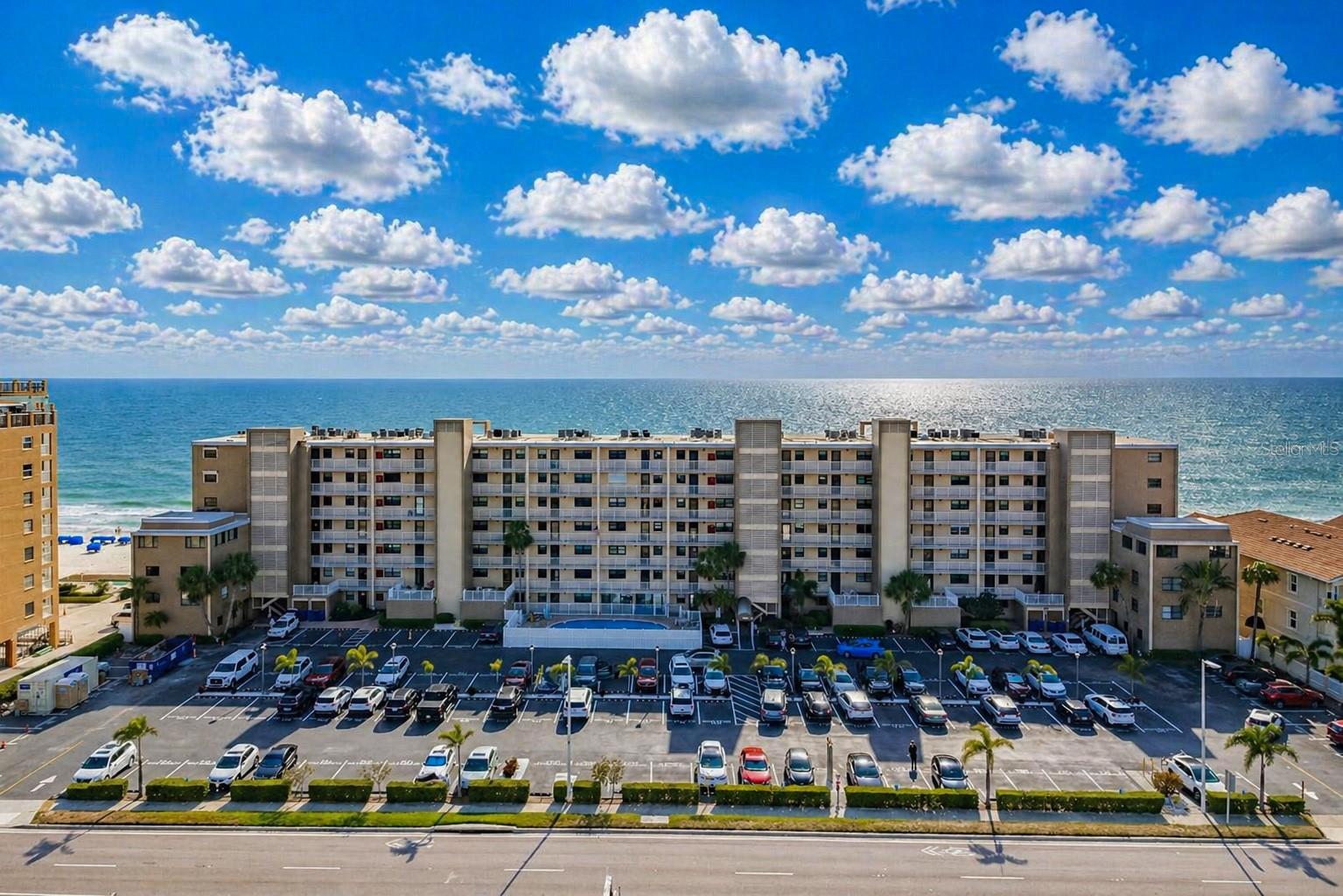 Image 2 of 75 For 18650 Gulf Boulevard 305